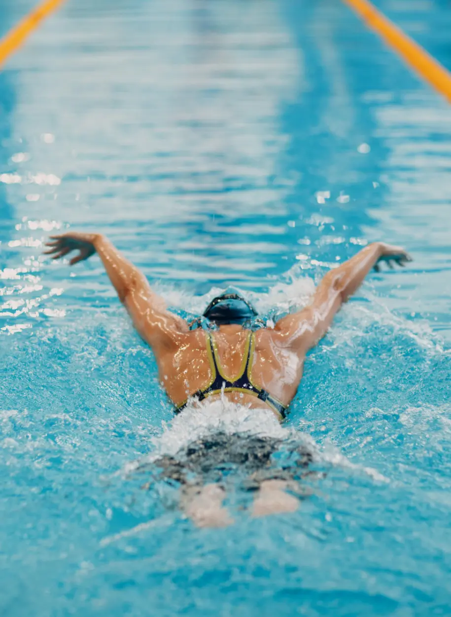 A swimmer in a decathlon swim suit